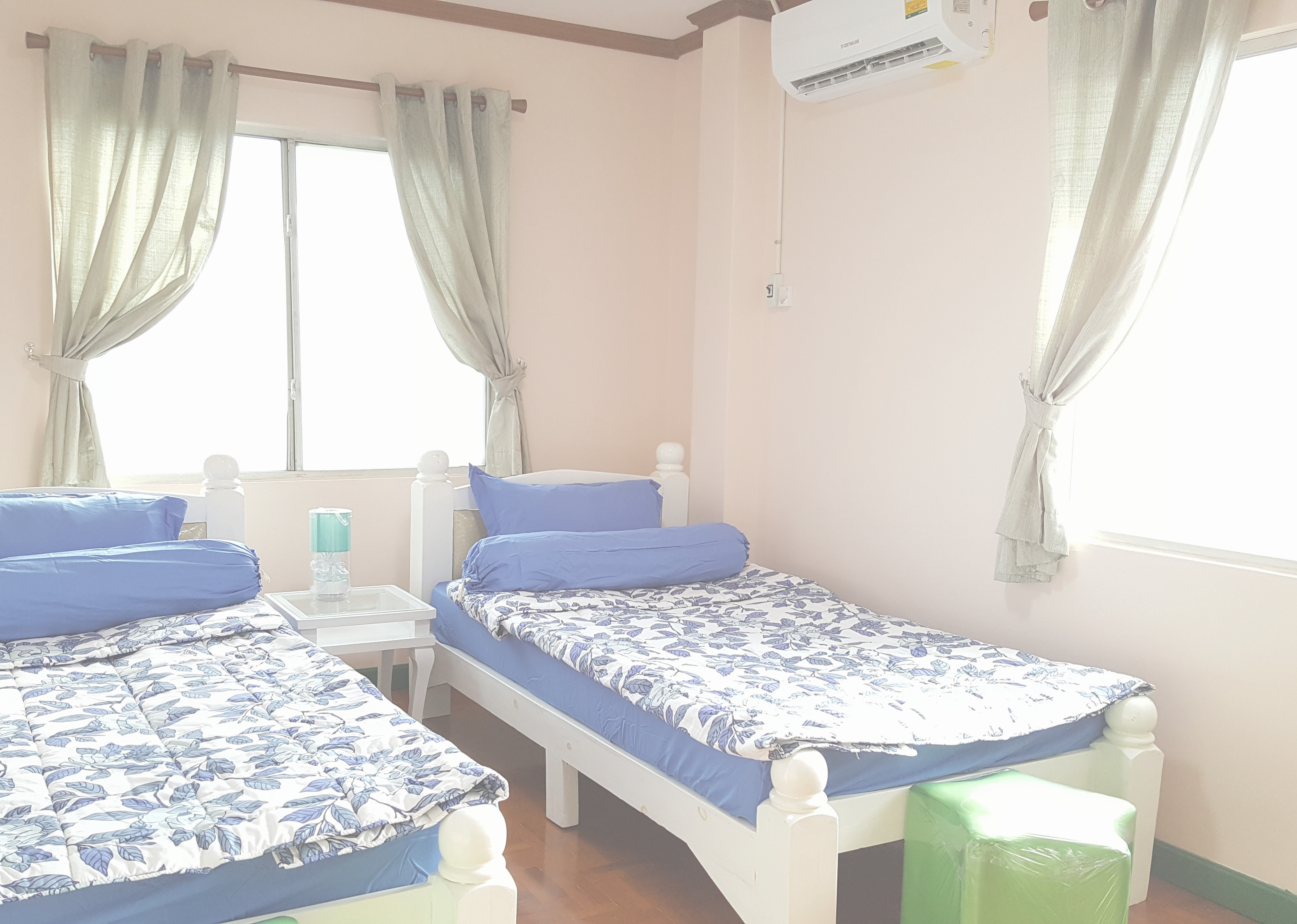 チェンマイの女性専用タイ古式マッサージスクール「V-チェンマイ」のツインルーム