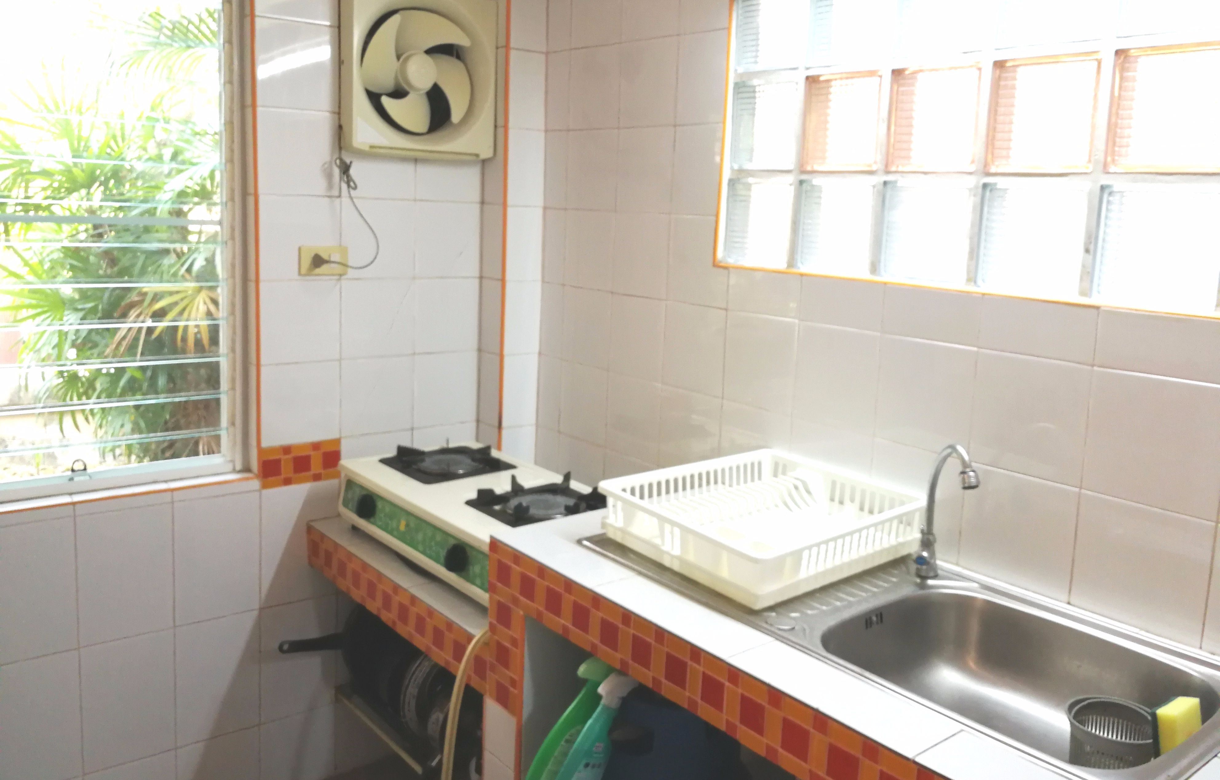 チェンマイの女性専用タイ古式マッサージスクール「V-チェンマイ」のキッチン