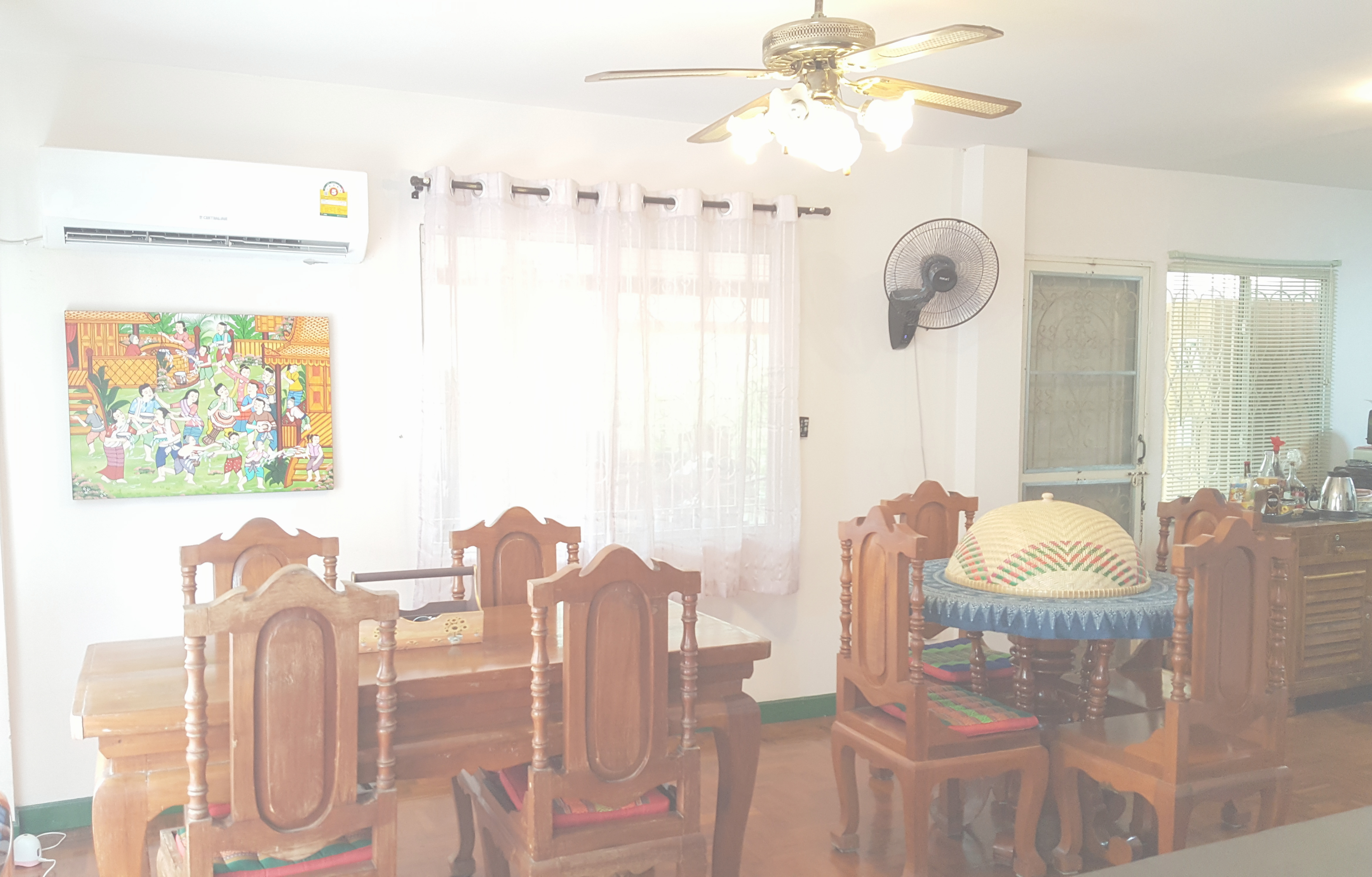 チェンマイの女性専用タイ古式マッサージスクール「V-チェンマイ」の食堂