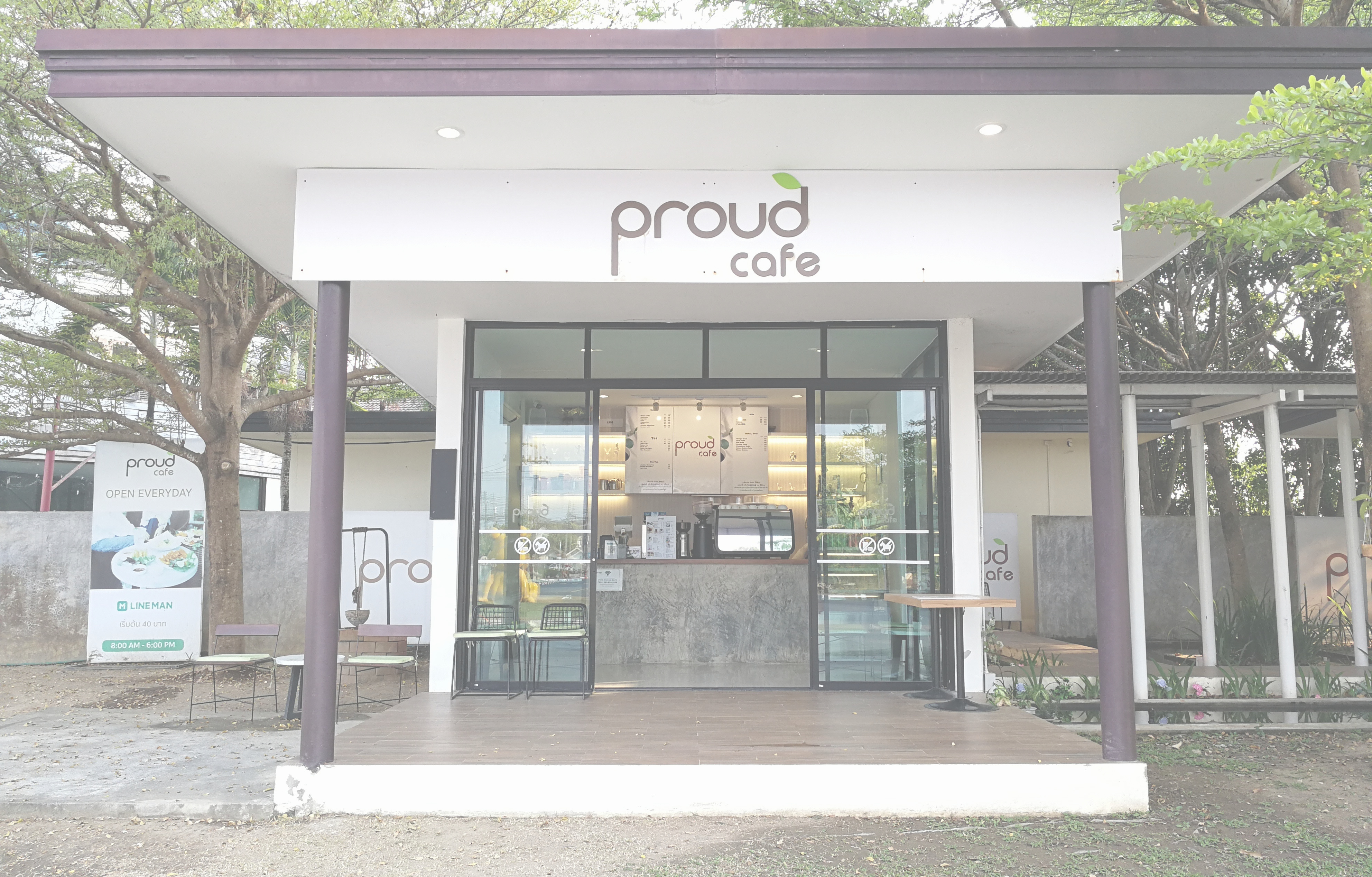 チェンマイのタイ古式マッサージスクール「V-チェンマイ」の近隣カフェ